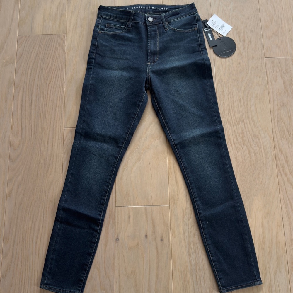 Women’s Articles of Society high rise Jeans size 25